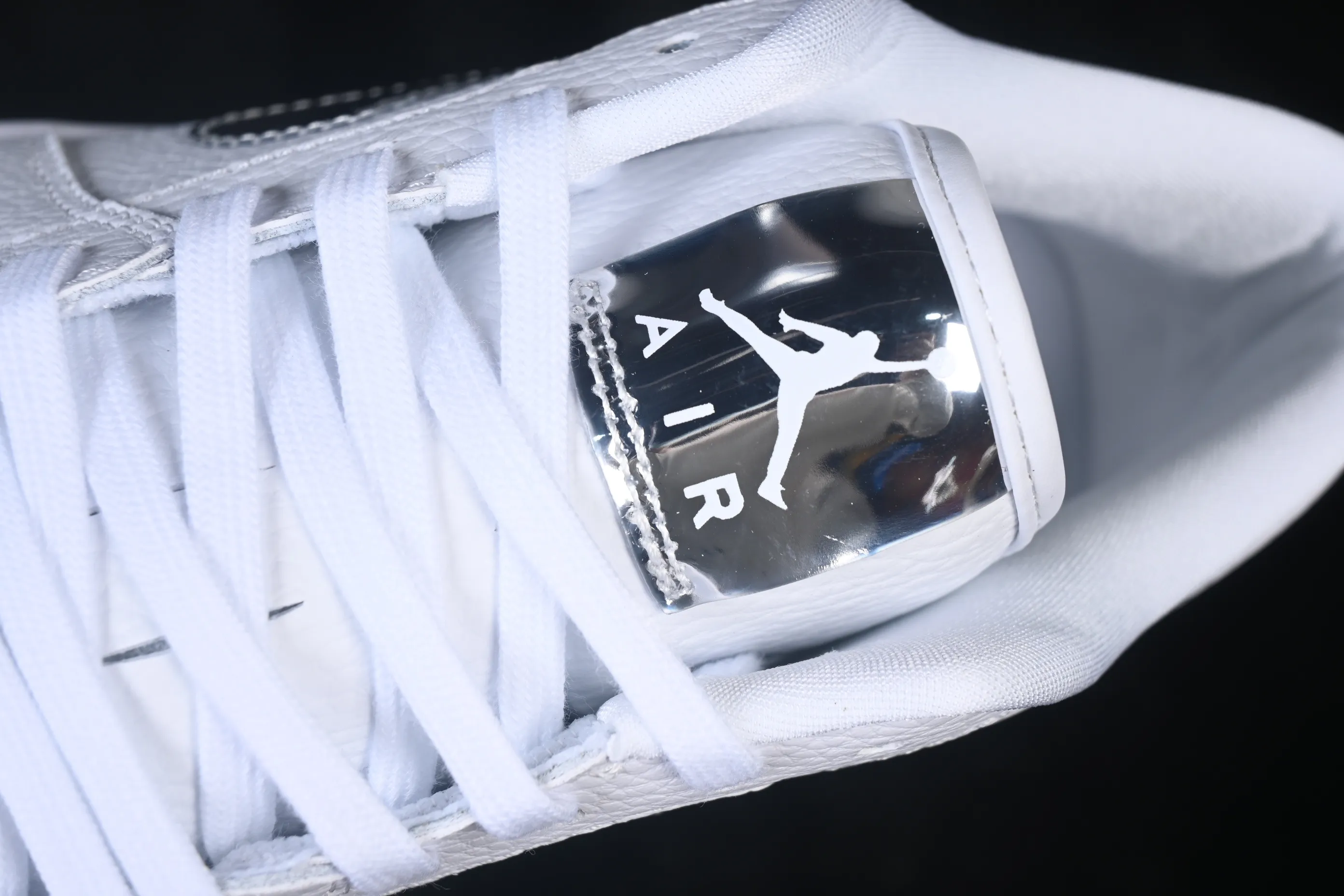 All categories Air Jordan Jordan series basketball shoes Air Jordan 1 Low Air Jordan 1 Low AJ1 Joe 1 all silver hook low-top retro culture basketball shoes IQ9381-100